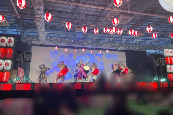 リトルユニバース沖縄のお祭り広場
